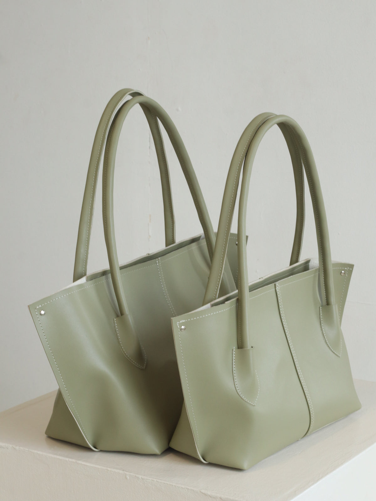 SILVY BAG IN LIGHT GREEN-BIG SIZE
