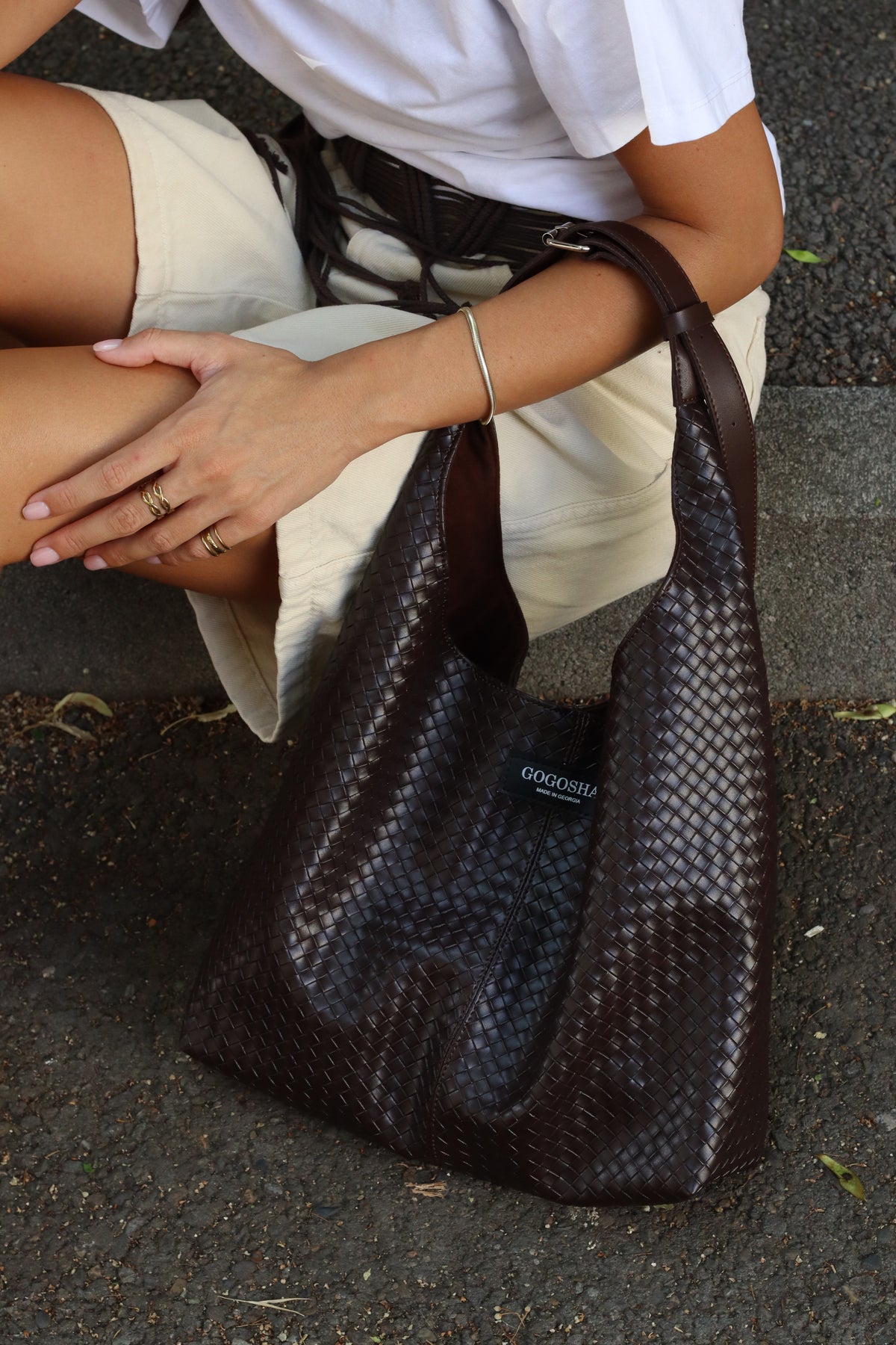 HOBO BAG IN DARK BROWN