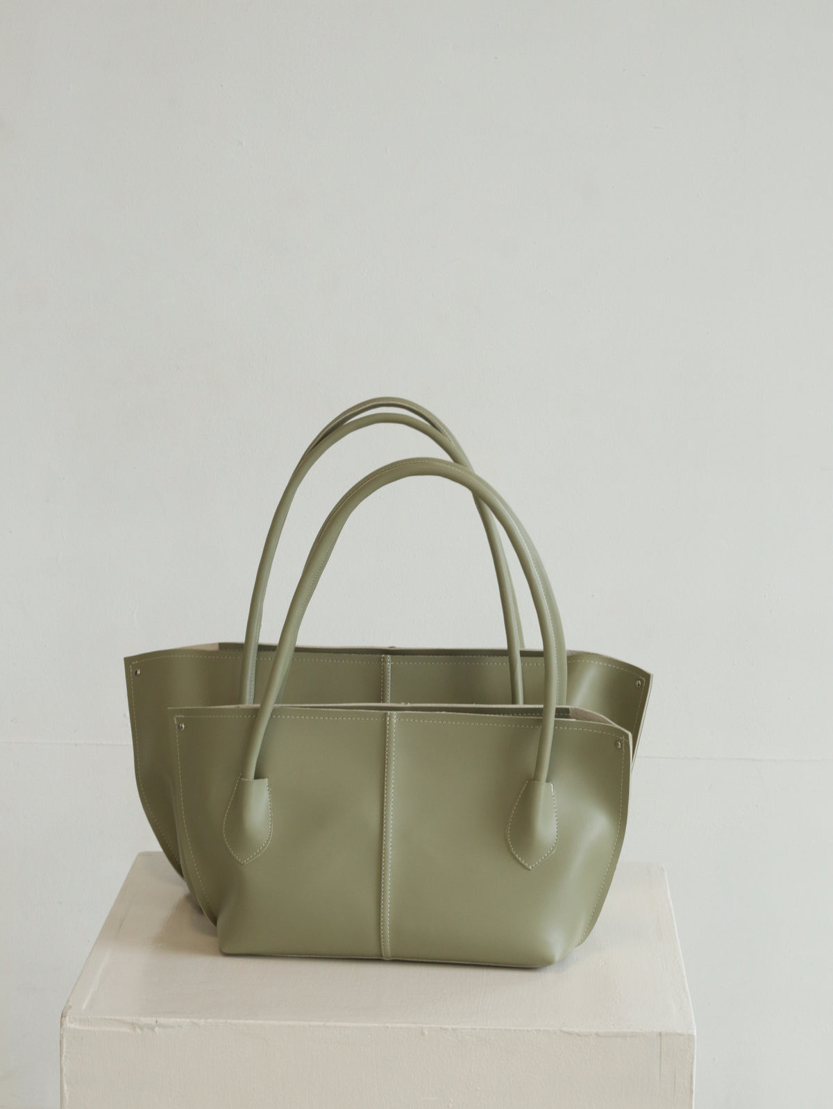 SILVY BAG IN LIGHT GREEN-BIG SIZE