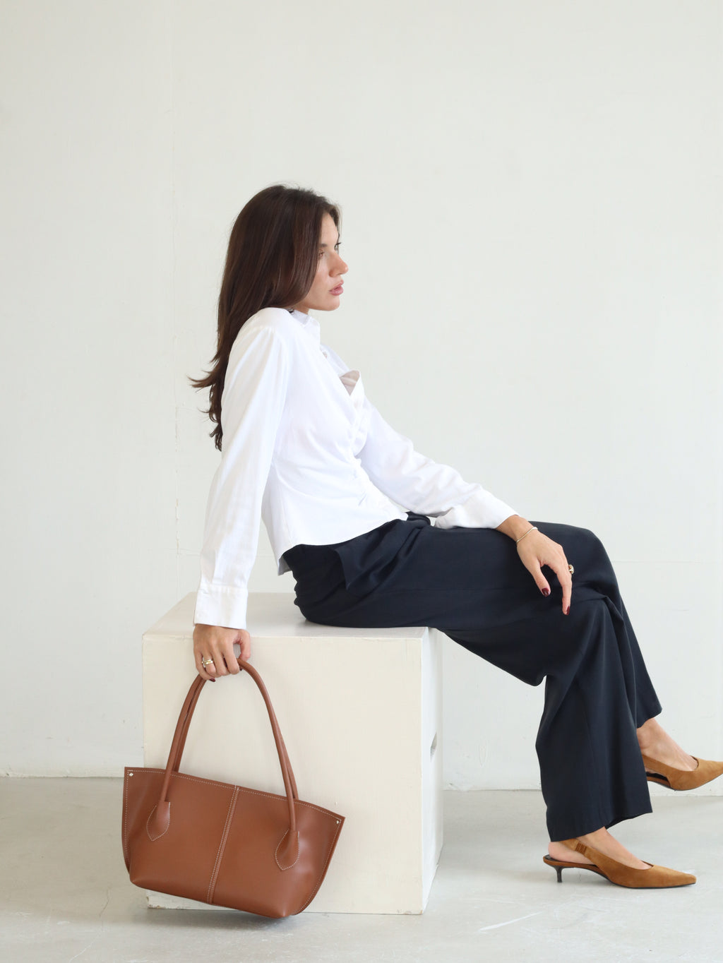 SILVY BAG IN LIGHT BROWN-MEDIUM SIZE