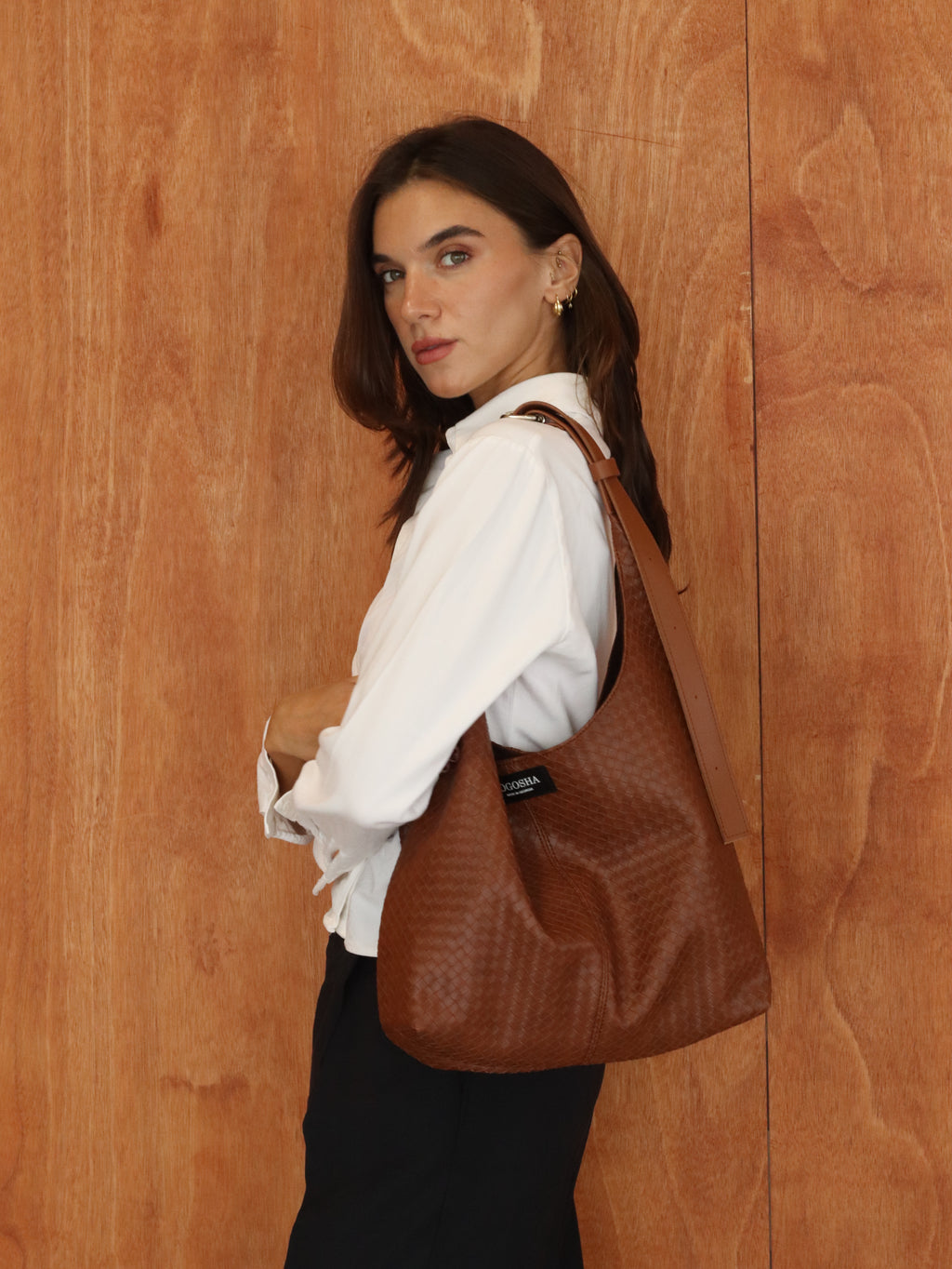 HOBO BAG IN LIGHT BROWN