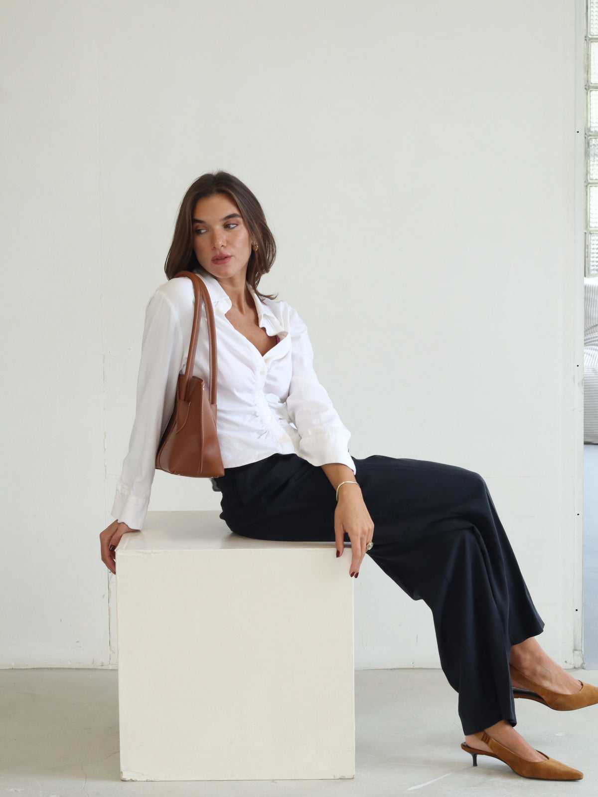 SILVY BAG IN LIGHT BROWN-MEDIUM SIZE