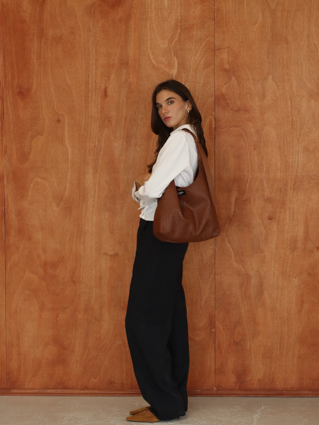 HOBO BAG IN LIGHT BROWN