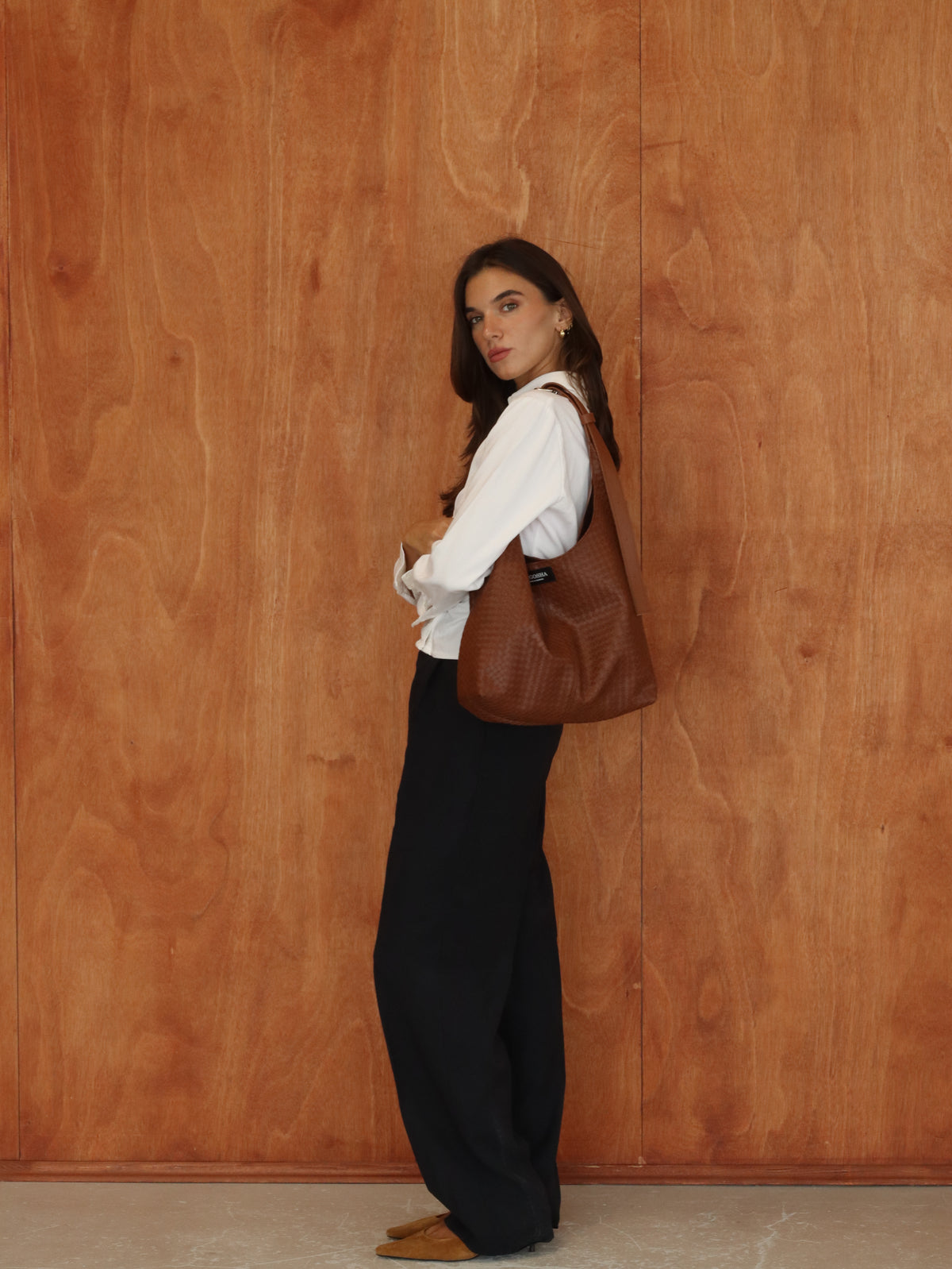 HOBO BAG IN LIGHT BROWN