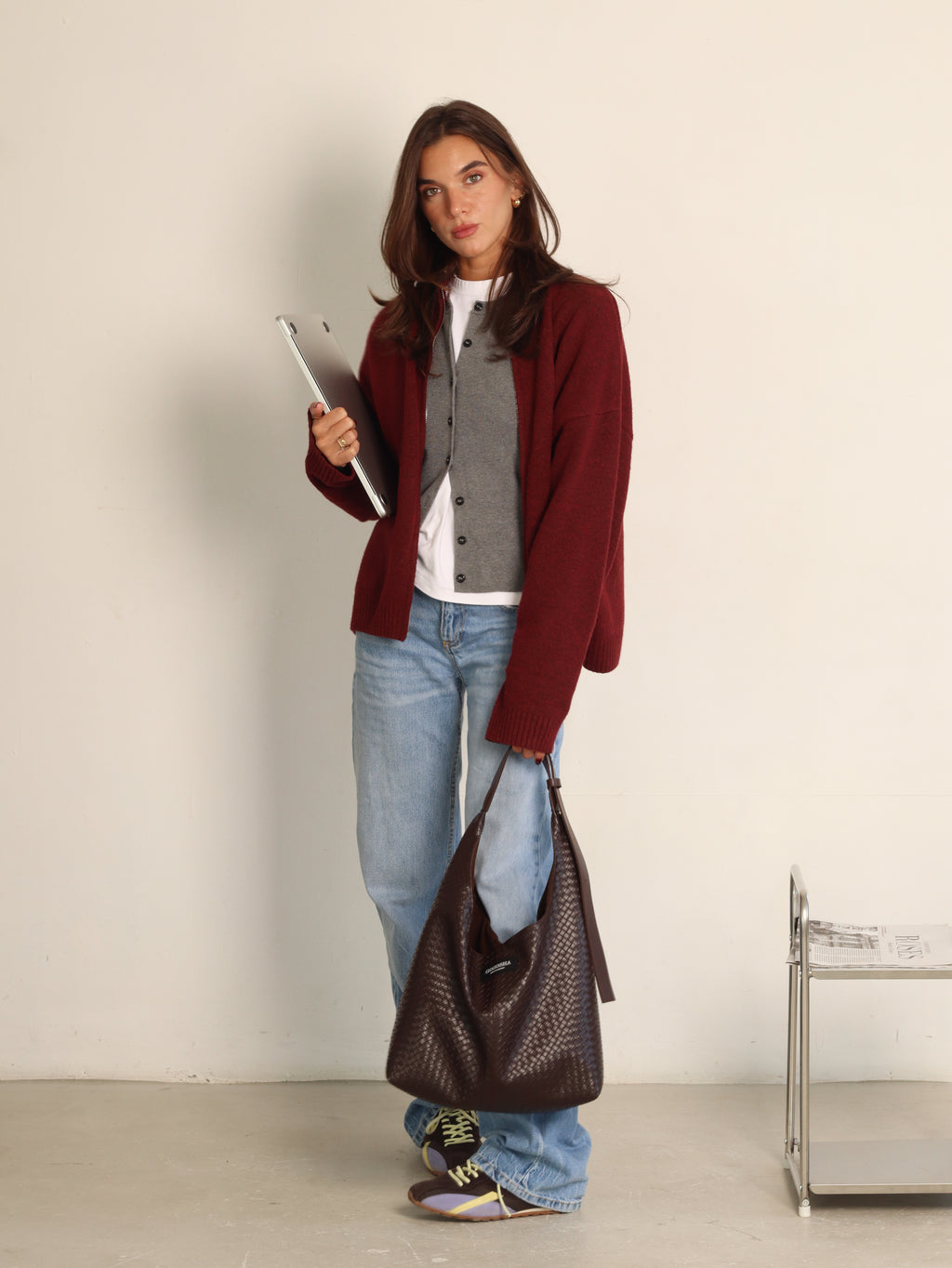 HOBO BAG IN DARK BROWN
