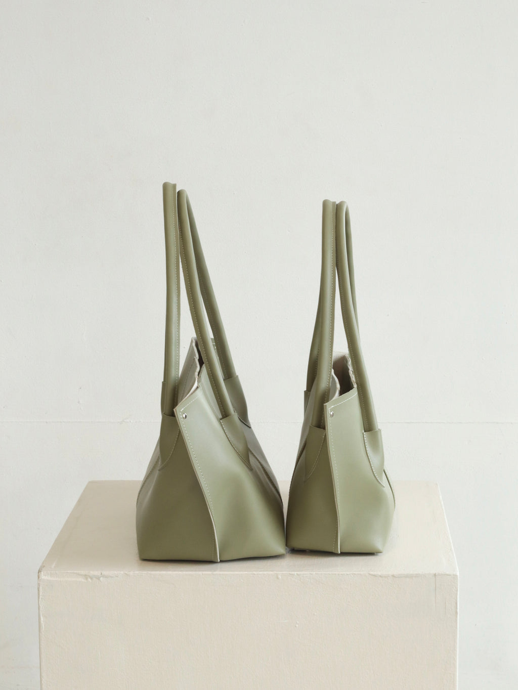 SILVY BAG IN LIGHT GREEN-BIG SIZE