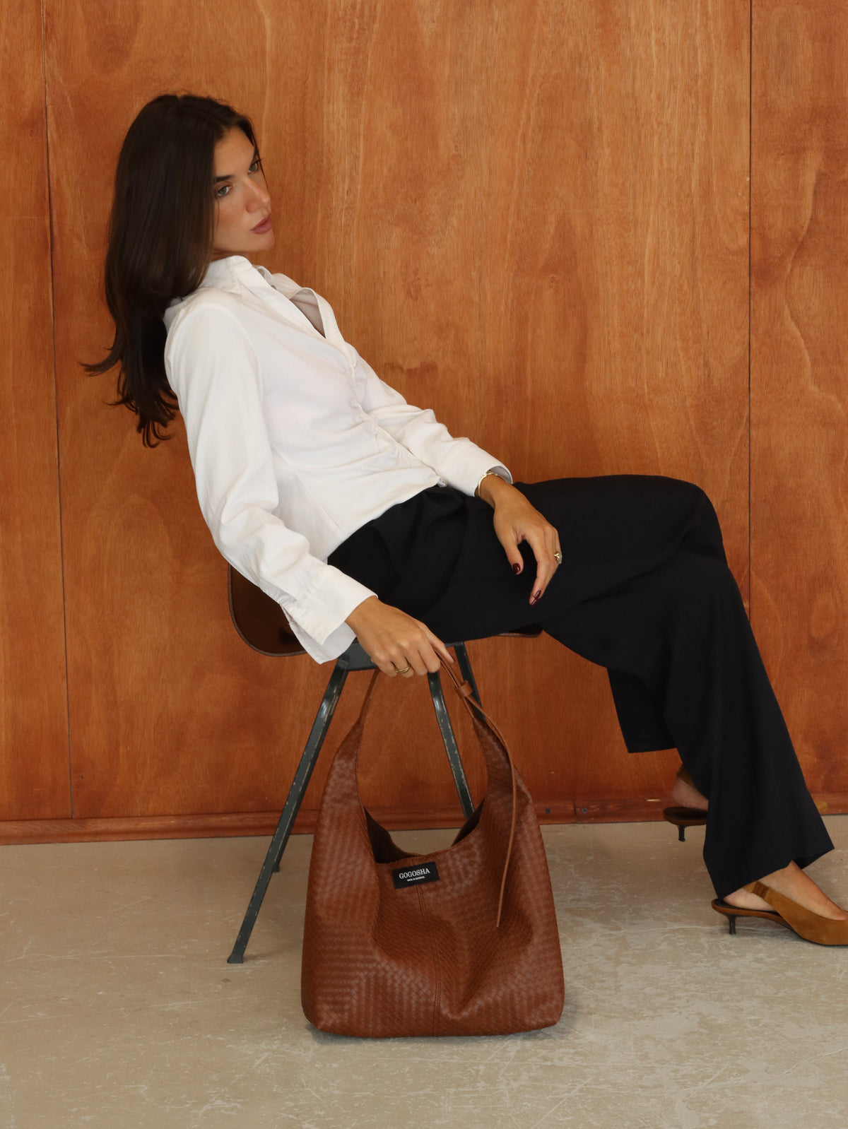 HOBO BAG IN LIGHT BROWN