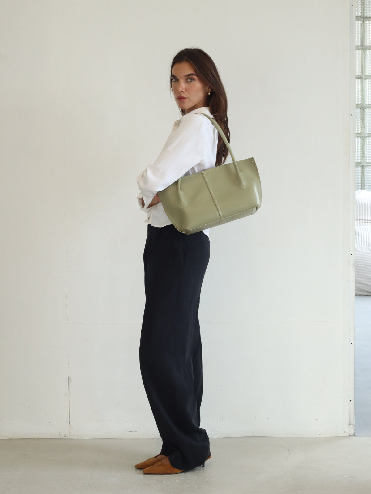 SILVY BAG IN LIGHT GREEN-MEDIUM SIZE